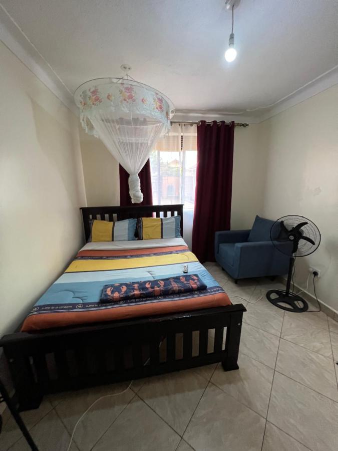 Lark Suites -Bukoto Кампала Экстерьер фото
